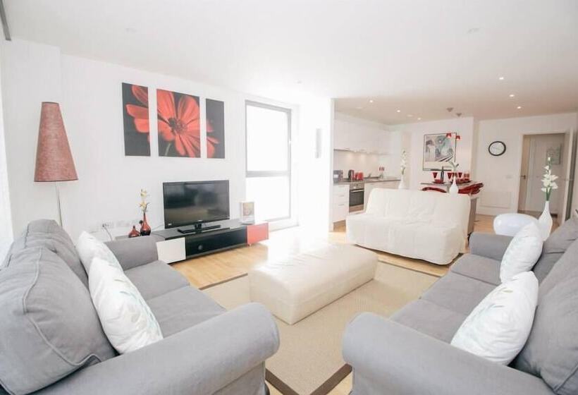 Park Views Apartments