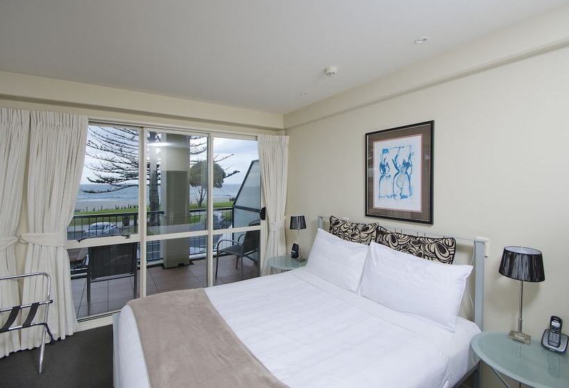 Pavilion Beachfront Apartments