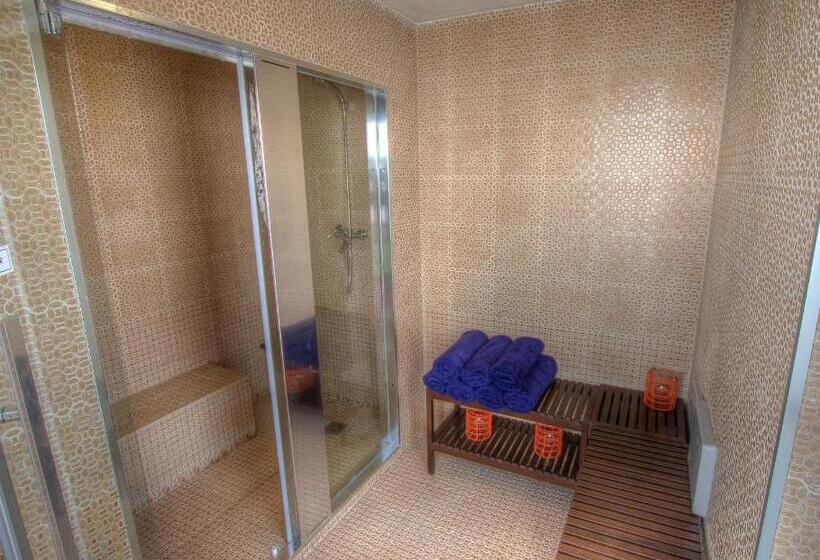 פנסיון Casa Africa