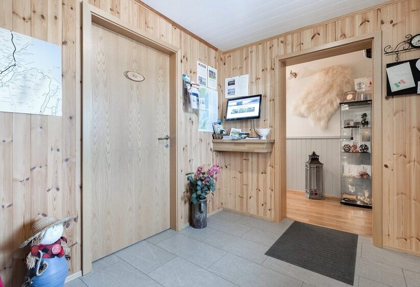 پانسیون Síreksstaðir