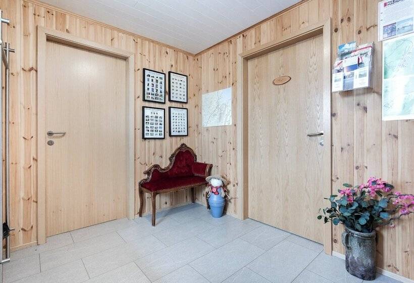 پانسیون Síreksstaðir