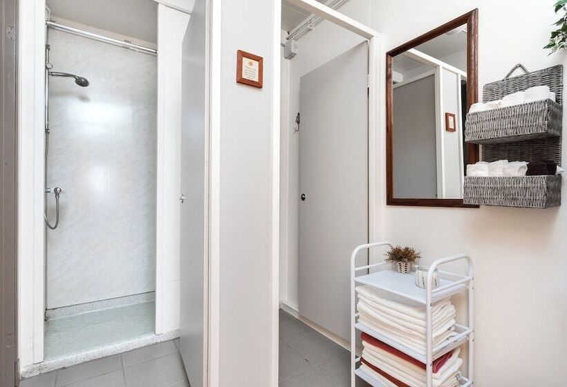 פנסיון Síreksstaðir