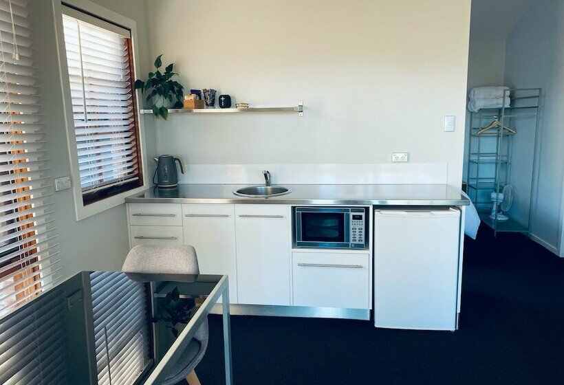 Hideaway Studio Accommodation