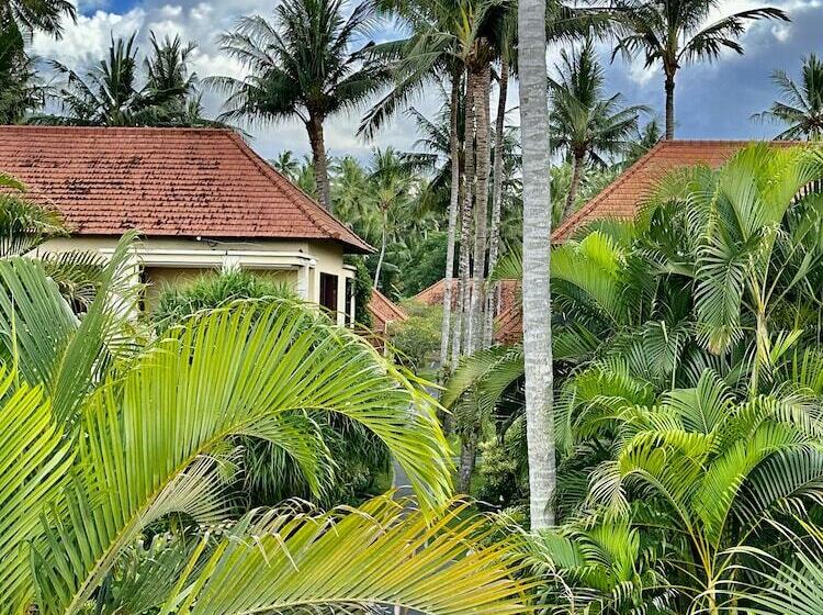 אתר נופש Orlowsky Discovery Candidasa