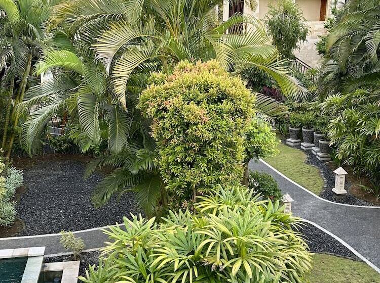 אתר נופש Orlowsky Discovery Candidasa