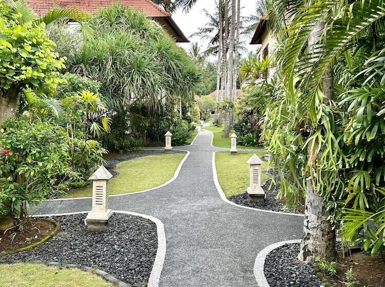 אתר נופש Orlowsky Discovery Candidasa