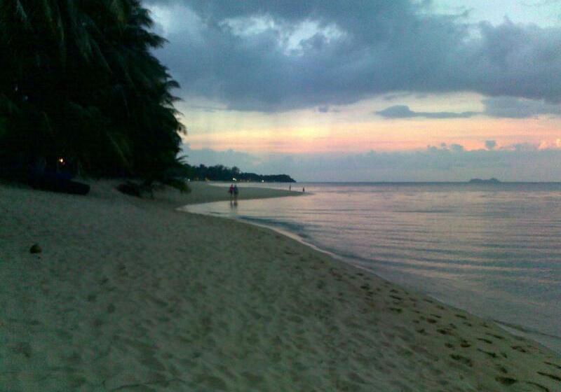 אתר נופש Palm Point Village