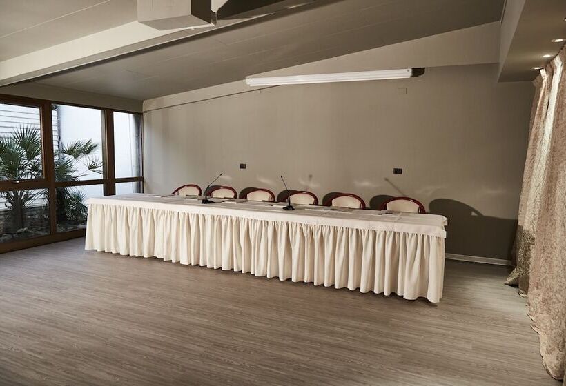 Rouge Hotel International