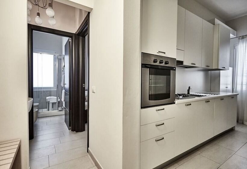 Rouge Hotel International