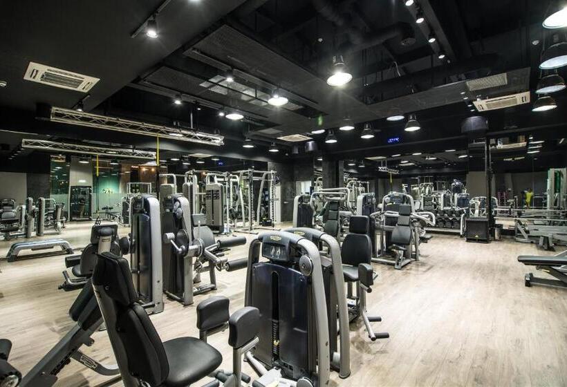 Sky Blue Hotel & Spa