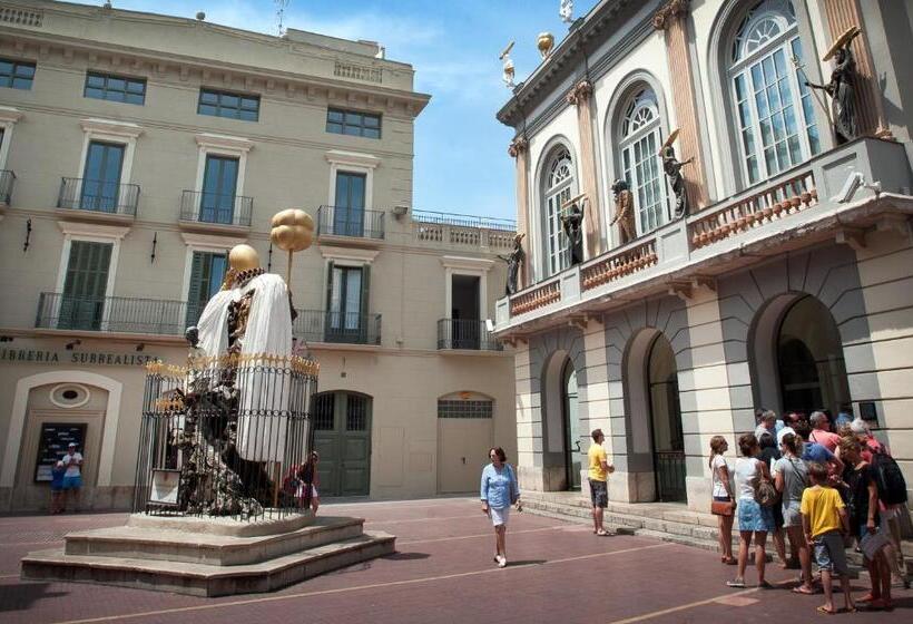 The Museum Apartments