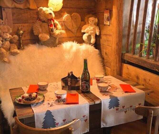 فندق Chalet Hôtel Du Mont Charvin