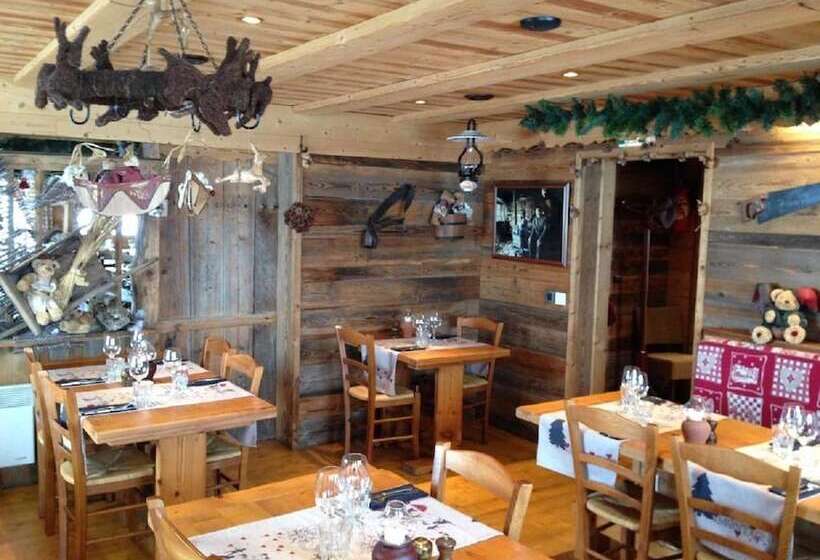 فندق Chalet Hôtel Du Mont Charvin