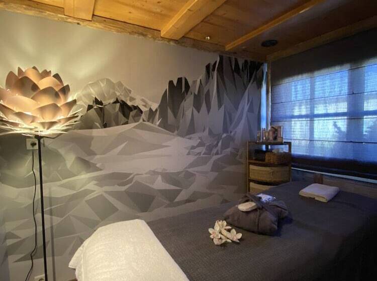 فندق Chalet Hôtel Du Mont Charvin