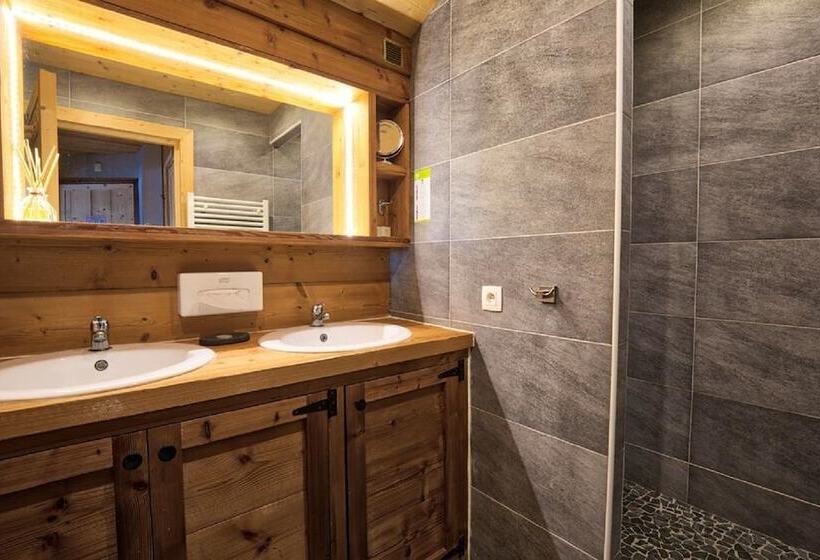 فندق Chalet Hôtel Du Mont Charvin