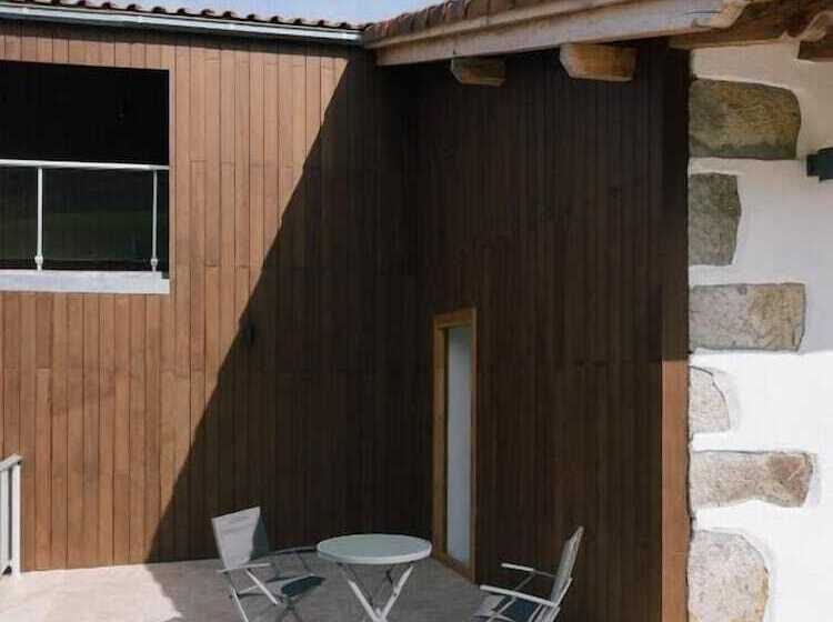 בית מלון כפרי Nafarrola Gastronomy & Wine