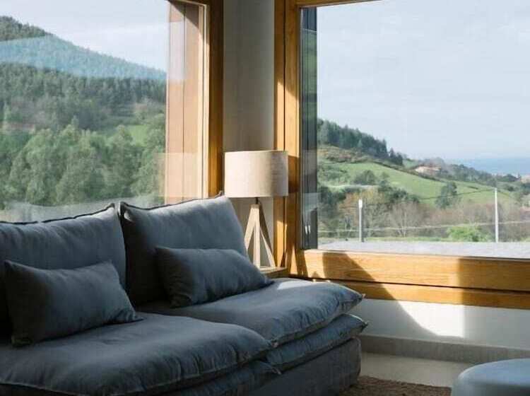 בית מלון כפרי Nafarrola Gastronomy & Wine