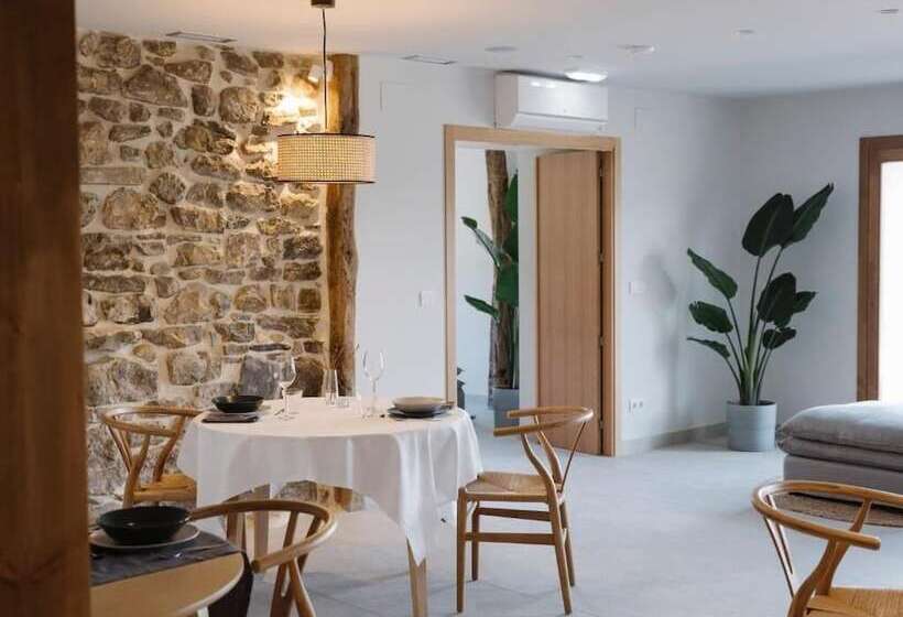 בית מלון כפרי Nafarrola Gastronomy & Wine