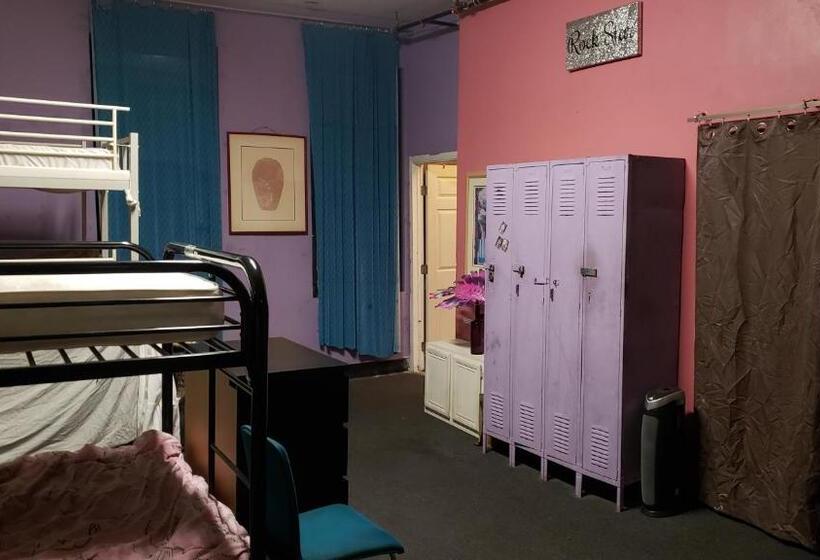 فندق صغير Artist Housing   Downtown