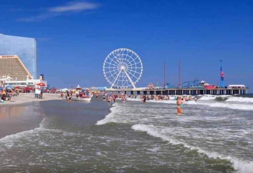 Boardwalk Cozysuites Condo W/kitchen!