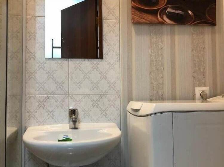 Bow Hotel On Nevsky 136