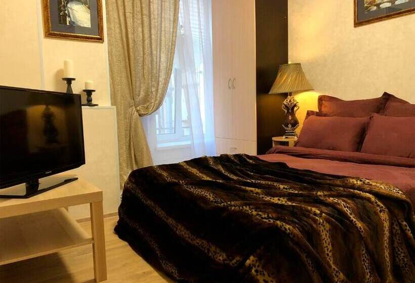 Bow Hotel On Nevsky 136