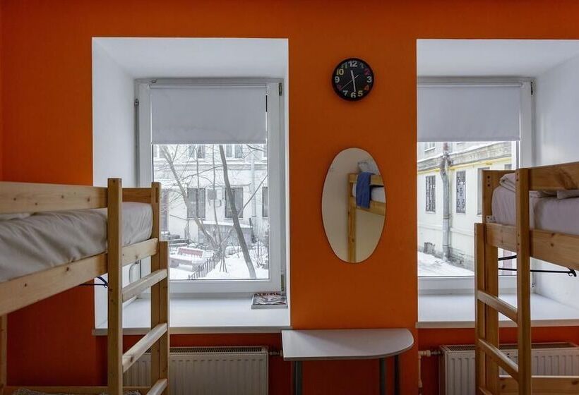 Bravo Hostel Na Kazanskoy