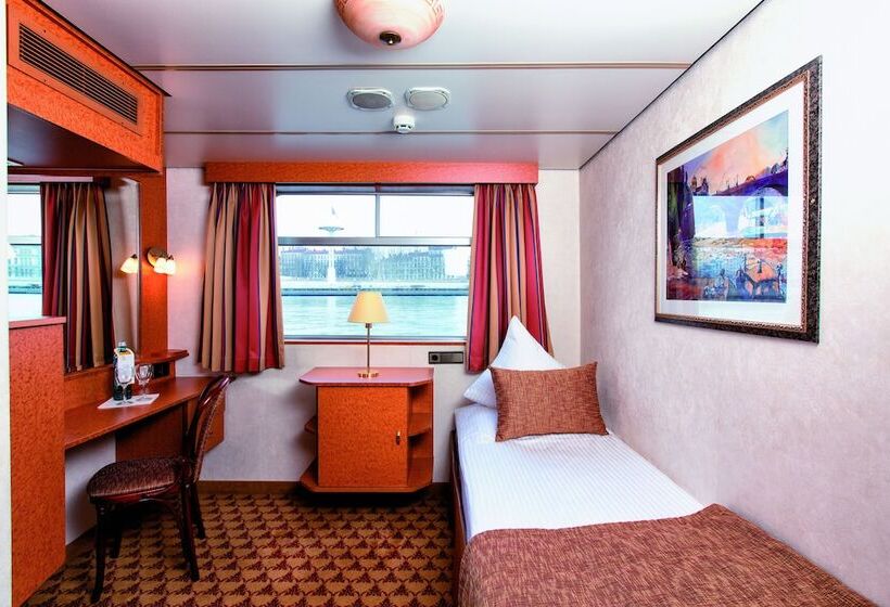 Crossgates Hotelship Altstadt   Düsseldorf