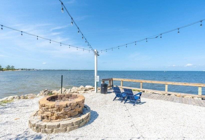 فندق 115 Little Harbor Inn