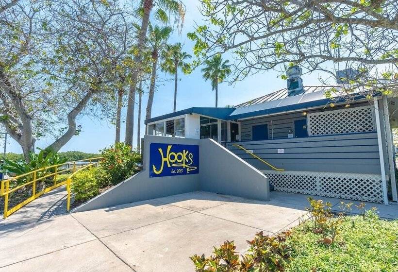 فندق 502 Little Harbor Inn