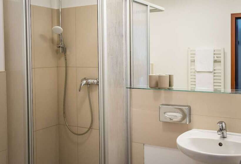 هتل Homaris Boxi Studios