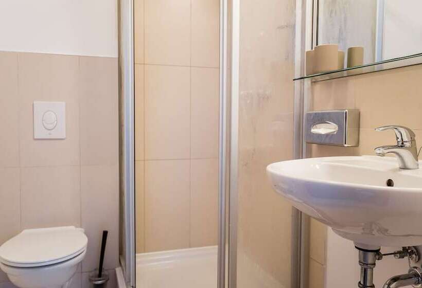 هتل Homaris Boxi Studios