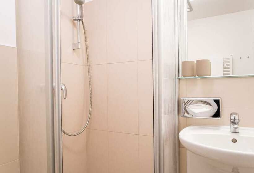 هتل Homaris Boxi Studios