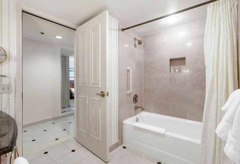 호텔 Cozysuites At Showboat