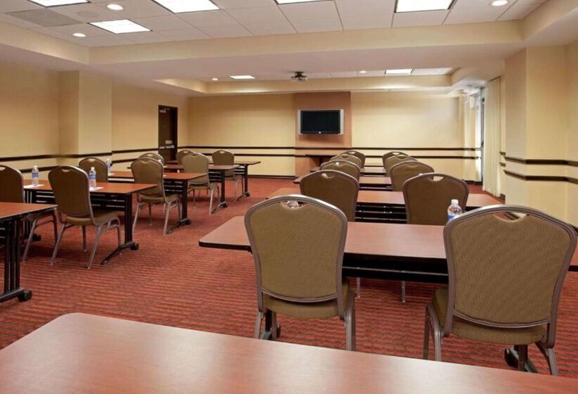 בית מלון כפרי Hyatt Place Tulsa South Medical District