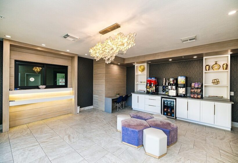 ホテル Palace Inn Blue Iah East