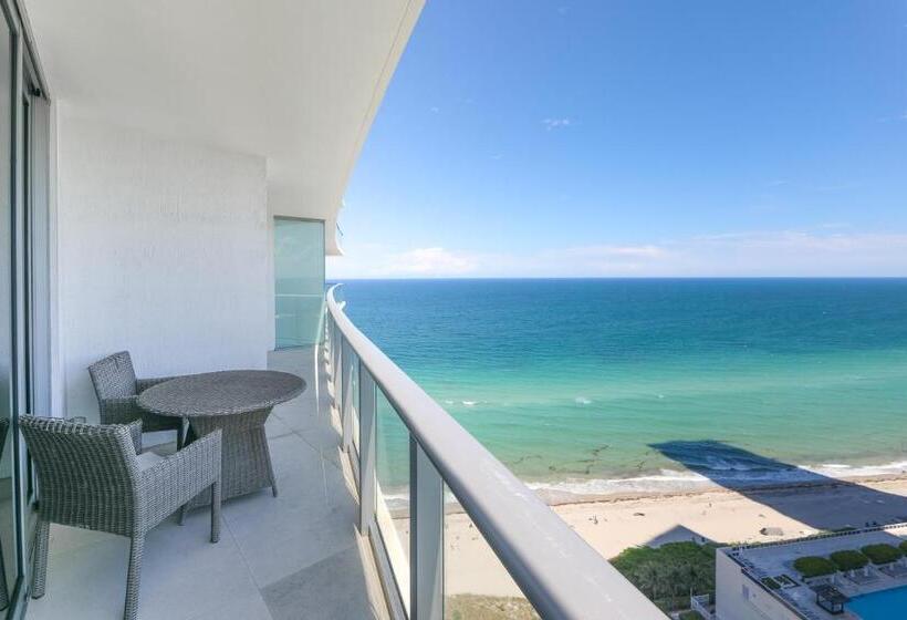 Upscale Comfort And Breathtaking Views At H Hollywood Residences By Zelloo