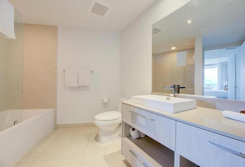 Upscale Comfort And Breathtaking Views At H Hollywood Residences By Zelloo