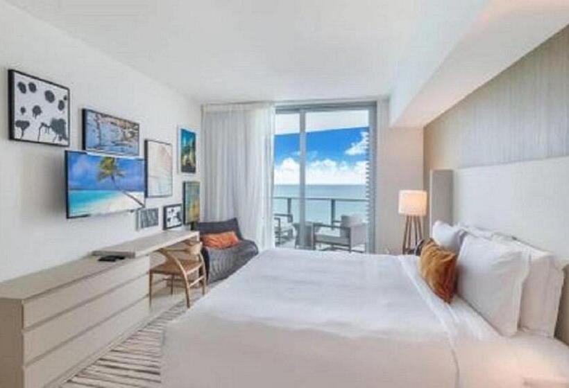 Upscale Comfort And Breathtaking Views At H Hollywood Residences By Zelloo