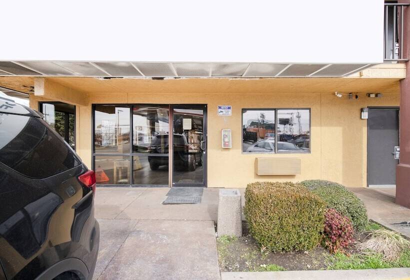 فندق على الطريق Southern Comfort