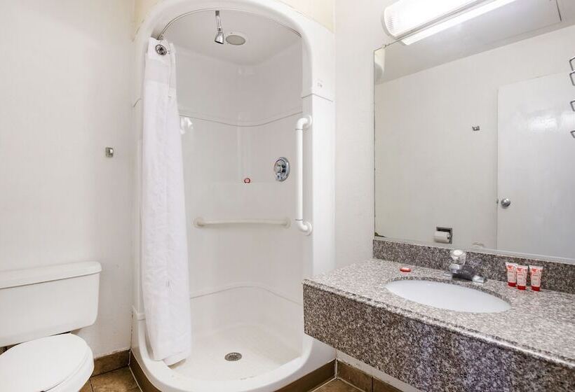 فندق على الطريق Southern Comfort