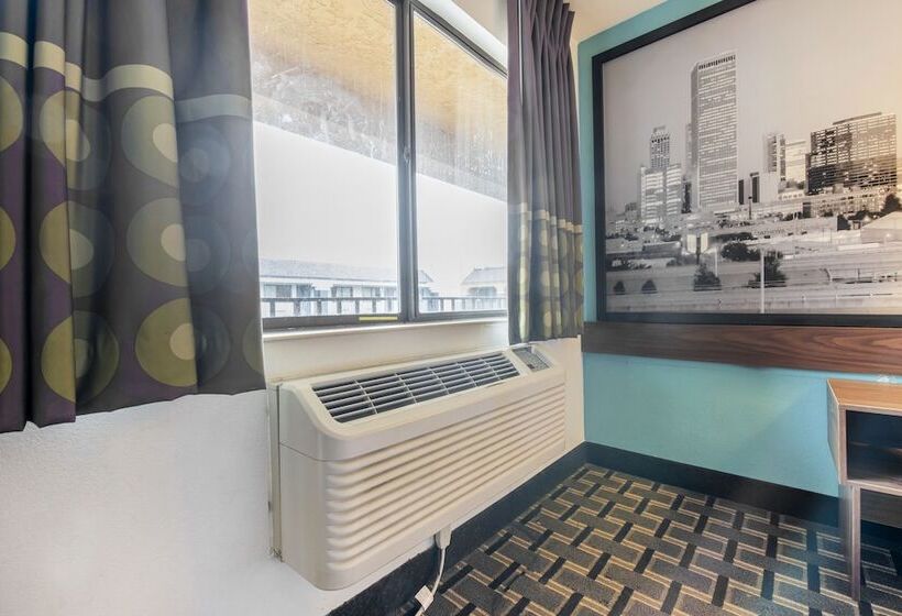 فندق على الطريق Southern Comfort