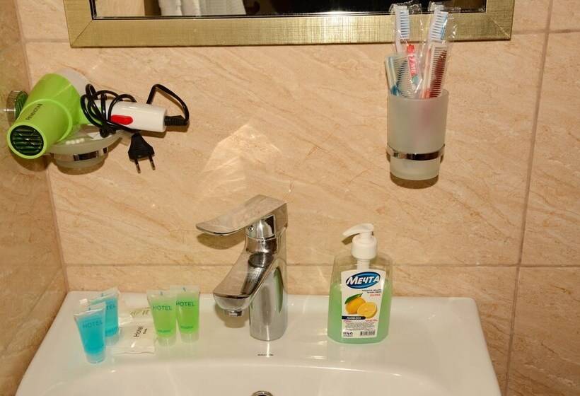 Prime Hotel & Hostel