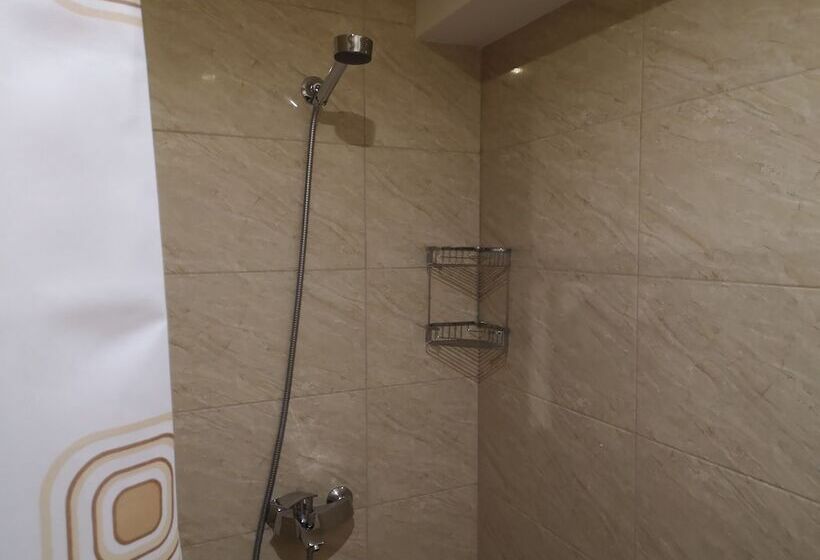 Prime Hotel & Hostel