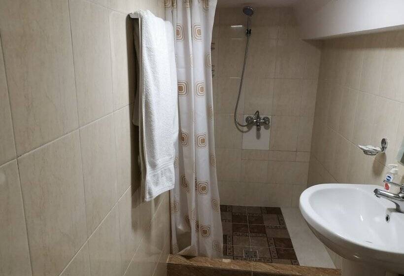 Prime Hotel & Hostel