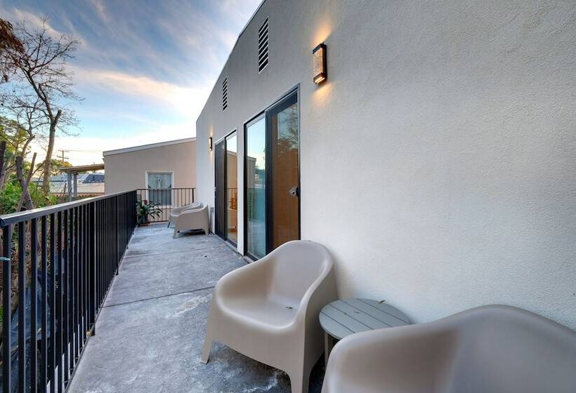 레지던스 Dimond Abode Vacation Rental 3428