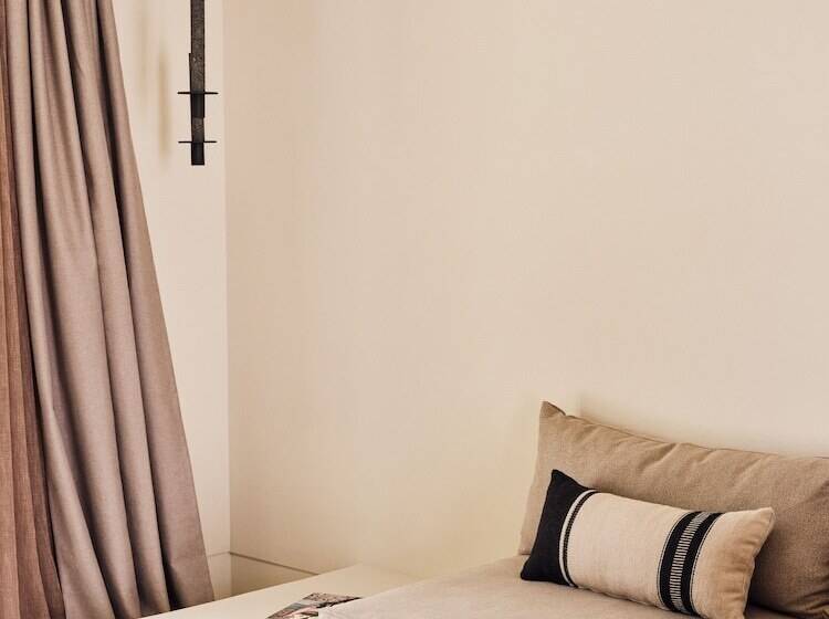 אתר נופש Noūs Santorini