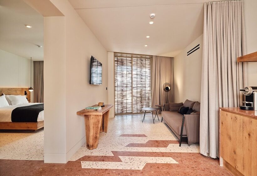 אתר נופש Noūs Santorini