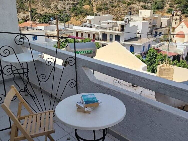 Argiro Studios And Apartments