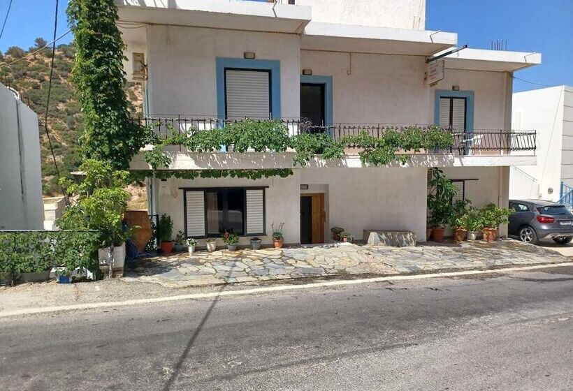 Argiro Studios And Apartments